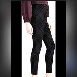 Women’s one 5 one Black Plaid Pants size L/XL